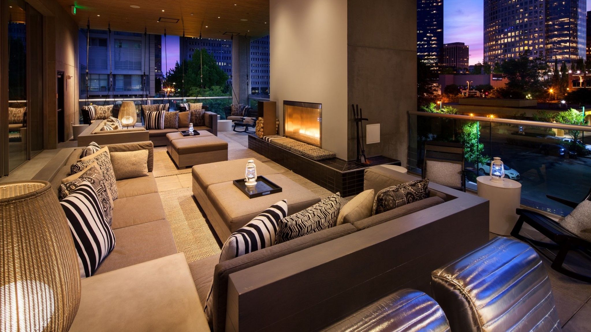 Living Room Bar | W Bellevue